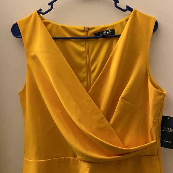 *NWT* & FREE SHIPPING - Crossed Neckline Dress - Picture 3 of 5